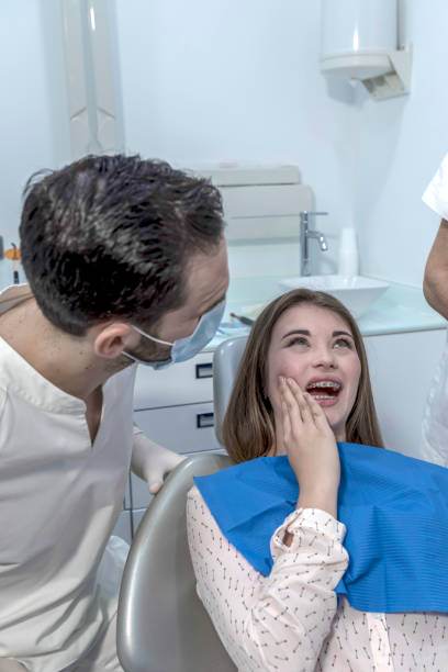Best Chipped Tooth Repair Near Me  in Vienna, IL